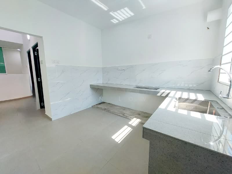 Rumah Teres 1 Tingkat untuk Dijual di Taman Paling Jaya (Semenyih) - Ken Low - Kitchen - PropertyGuru.com.my