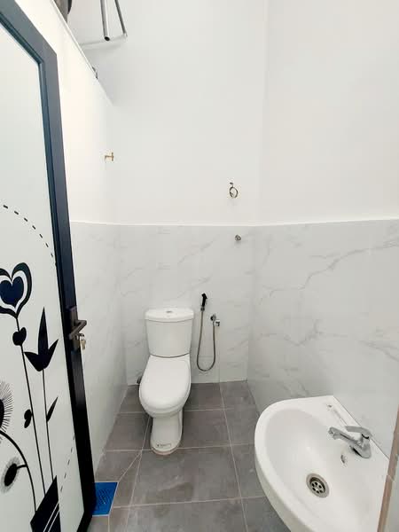 Rumah Teres 1 Tingkat untuk Dijual di Taman Paling Jaya (Semenyih) - Ken Low - Bathroom - PropertyGuru.com.my