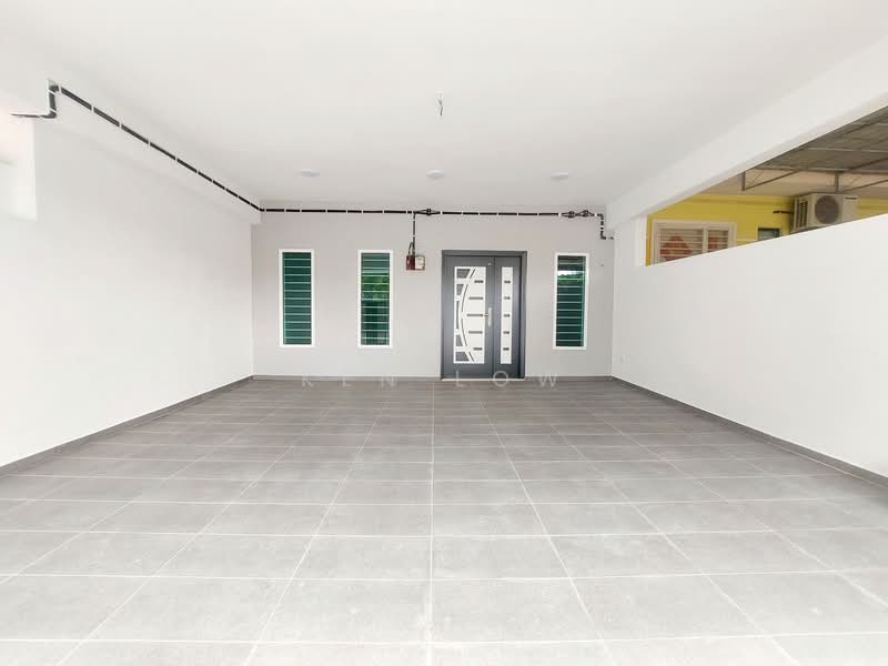 Rumah Teres 1 Tingkat untuk Dijual di Taman Paling Jaya (Semenyih) - Ken Low - Entrance - PropertyGuru.com.my