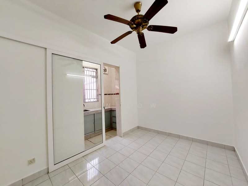2-storey Terraced House for Sale in Bandar Sunway Semenyih (Semenyih) - Ken Low - Kitchen - PropertyGuru.com.my