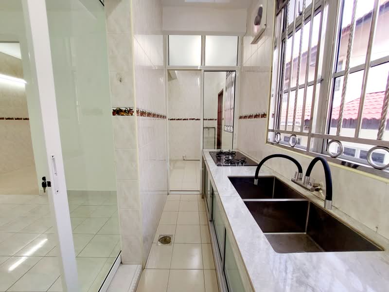 2-storey Terraced House for Sale in Bandar Sunway Semenyih (Semenyih) - Ken Low - Kitchen - PropertyGuru.com.my