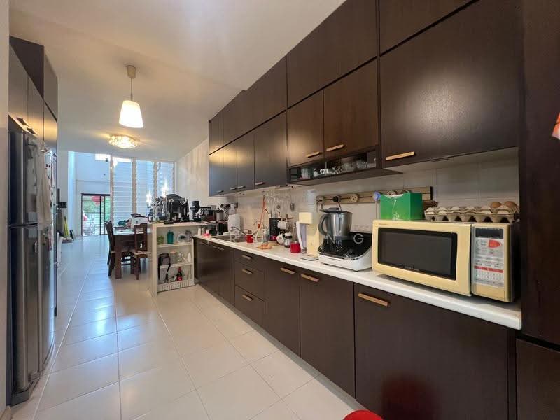 Rumah Teres 3-Tingkat untuk Dijual di Lake Fields (Sungai Besi) - Cyrus Ng - Kitchen - PropertyGuru.com.my