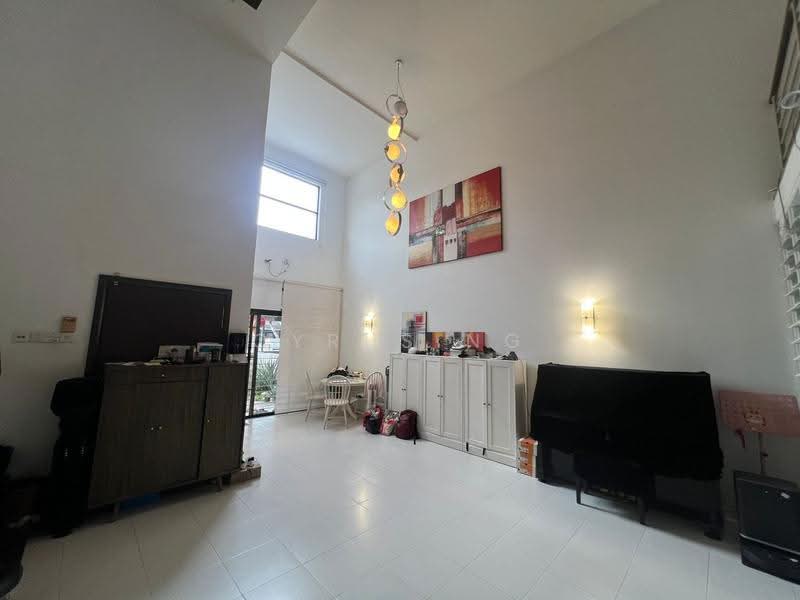 Rumah Teres 3-Tingkat untuk Dijual di Lake Fields (Sungai Besi) - Cyrus Ng - Living Room - PropertyGuru.com.my