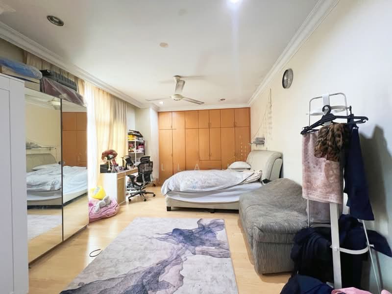 Bungalow for Sale in Taman Tun Dr Ismail (Kuala Lumpur) - Stella Kew - Bedroom - PropertyGuru.com.my