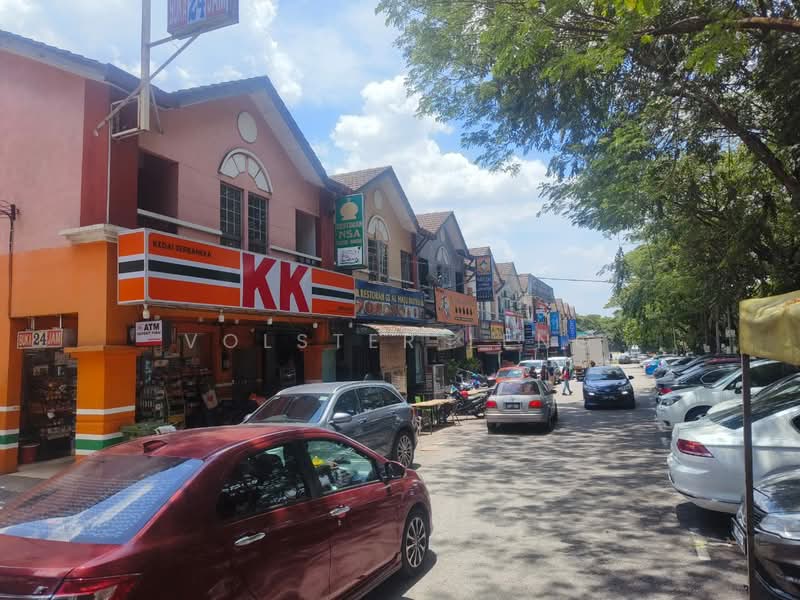 Shop / Office for Sale in Taman Putra Budiman (Balakong) - Volster Leng - Exterior - PropertyGuru.com.my
