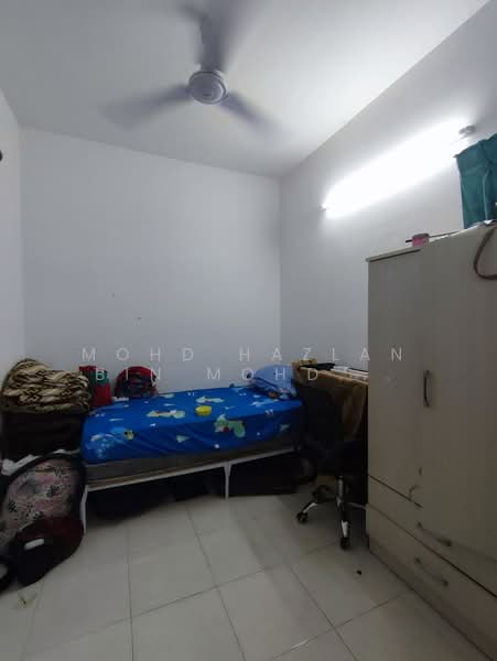 2-storey Terraced House for Sale in Kuala Selangor (Selangor) - Mohd Hazlan bin Mohd Sopi - Bedroom - PropertyGuru.com.my