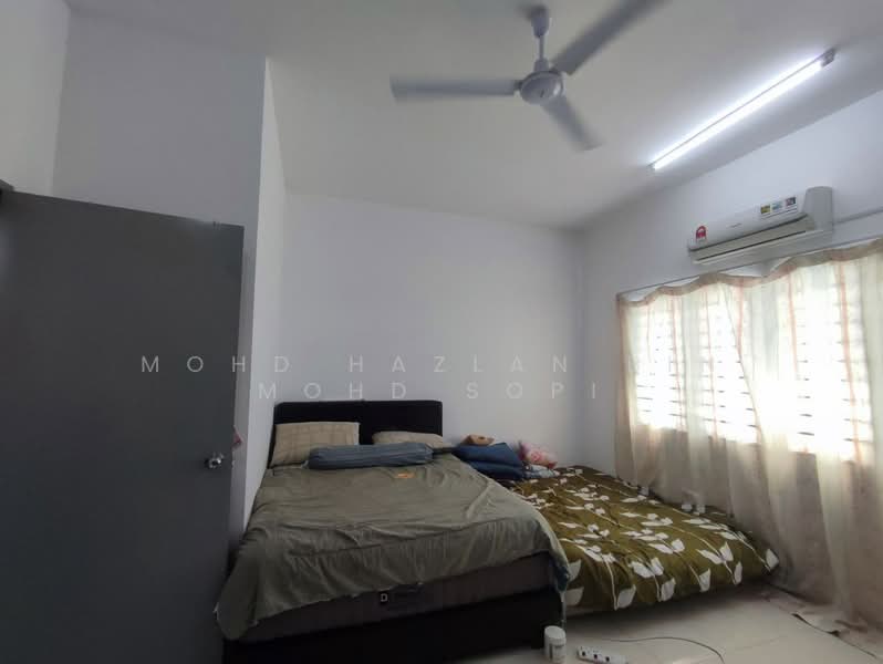 2-storey Terraced House for Sale in Kuala Selangor (Selangor) - Mohd Hazlan bin Mohd Sopi - Bedroom - PropertyGuru.com.my