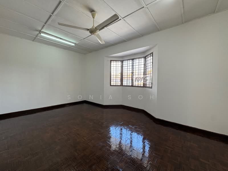 Kampung Raja Uda untuk Untuk Dijual - RM 550,000, Mac 2026 - Interior - PropertyGuru.com.my