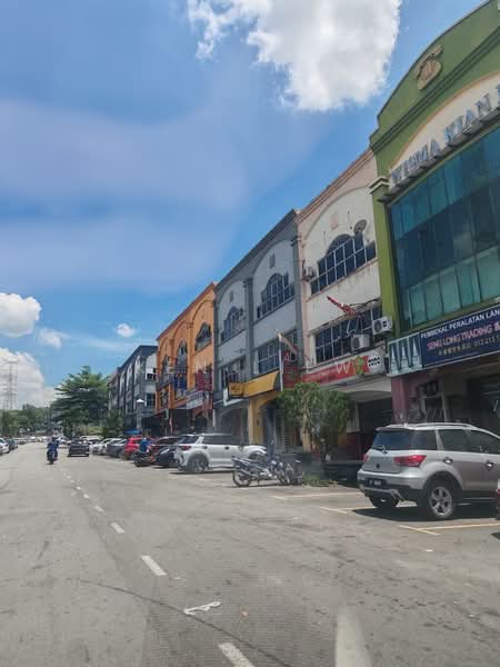 Shop / Office for Rent in Bandar Kinrara Seksyen 1 (Bandar Kinrara) - Ken Liew - Exterior - PropertyGuru.com.my