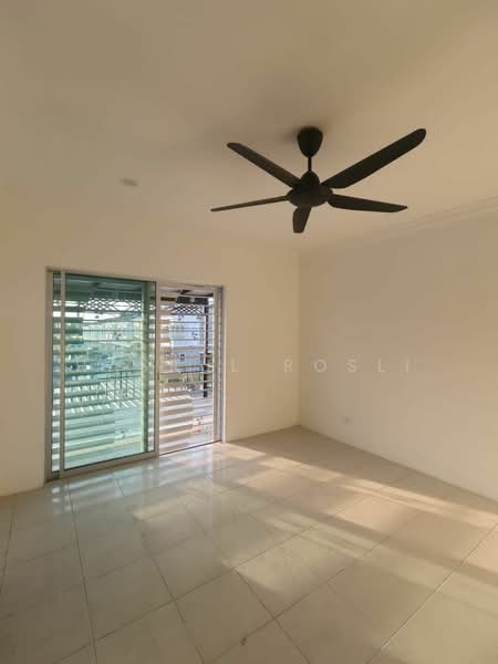 2-storey Terraced House for Sale in Taman Seri Bayu 2 (Sungai Lalang) - Hasrul Rosli - Interior - PropertyGuru.com.my