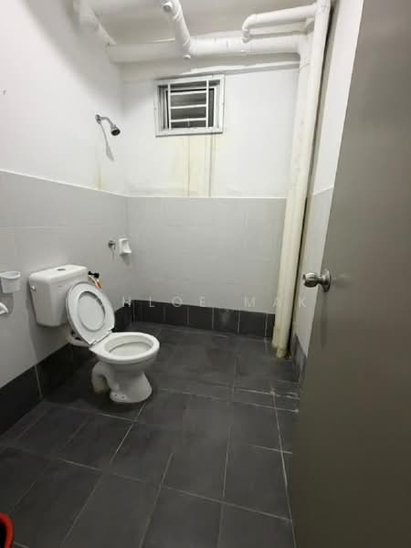 Pangsapuri Pulai Mutiara untuk Untuk Disewa - RM 1,600 /bulan, Mac 2026 - Bathroom - PropertyGuru.com.my