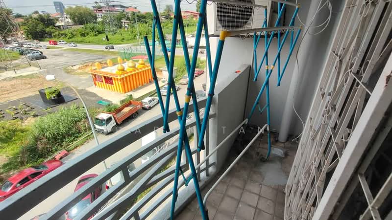 Pelangi Court untuk Untuk Disewa - RM 1,200 /bulan, Mac 2026 - Balcony - PropertyGuru.com.my