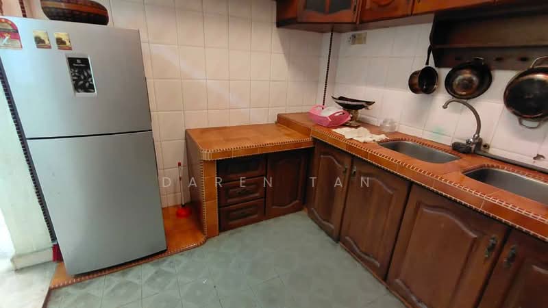 Pelangi Court untuk Untuk Disewa - RM 1,200 /bulan, Mac 2026 - Kitchen - PropertyGuru.com.my