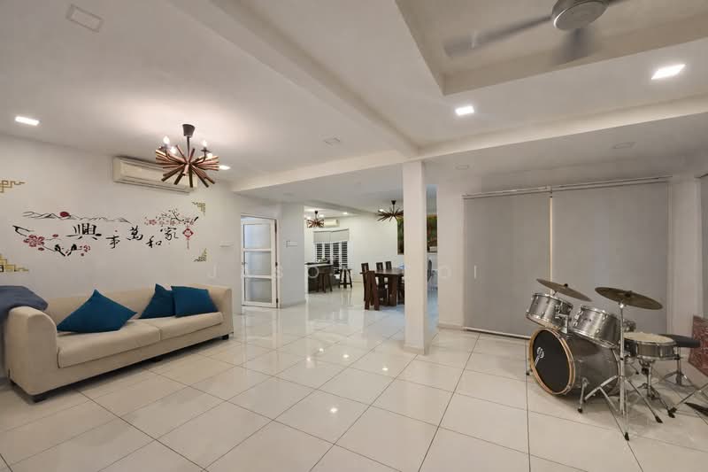 Rumah Teres 2 Tingkat untuk Dijual di Putra Heights (Subang Jaya) - Jason Ooi - Living Room - PropertyGuru.com.my