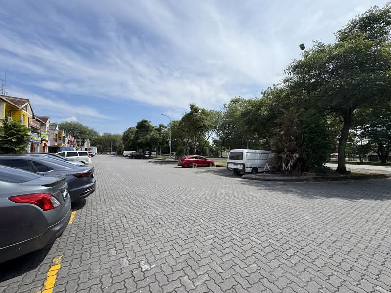 Seksyen 24 untuk Untuk Disewa - RM 2,500 /bulan, Apr 2026 - Exterior - PropertyGuru.com.my