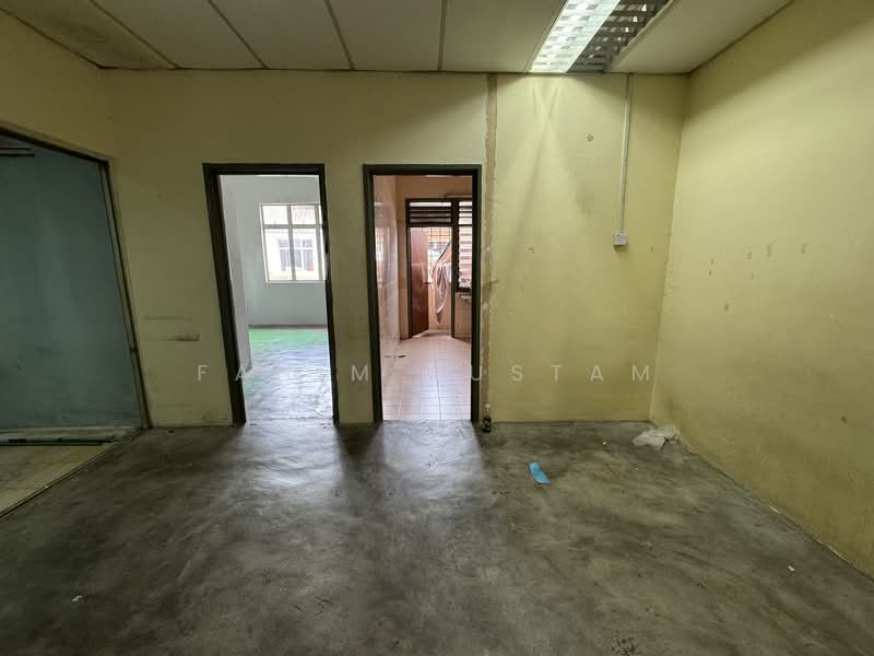 Seksyen 24 untuk Untuk Disewa - RM 2,500 /bulan, Apr 2026 - Interior - PropertyGuru.com.my