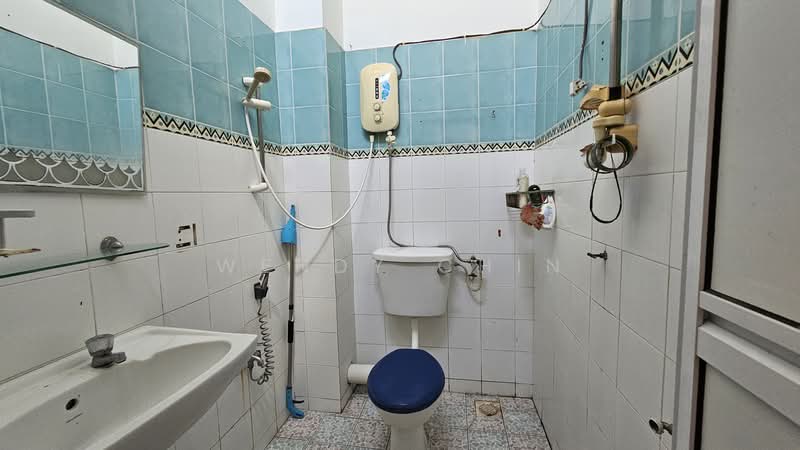 2-storey Terraced House for Sale in Saujana Puchong (Puchong) - Wendy Chin - Bathroom - PropertyGuru.com.my