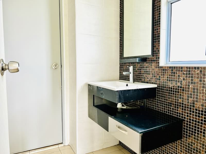 Villa Orkid untuk Untuk Disewa - RM 2,400 /bulan, Mac 2026 - Bathroom - PropertyGuru.com.my