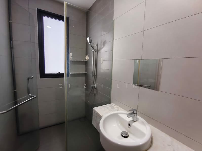 Service Residence for Rent at Dianthus @ Tropicana Gardens - Qi Zhi Lim - Bathroom - PropertyGuru.com.my