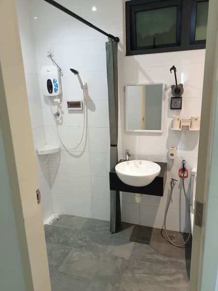 Grace Residence untuk Untuk Disewa - RM 3,200 /bulan, Mac 2026 - Bathroom - PropertyGuru.com.my