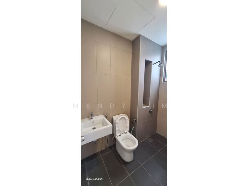 3-storey Terraced House for Rent in Cyberjaya (Selangor) - Mandy Lim - Bathroom - PropertyGuru.com.my