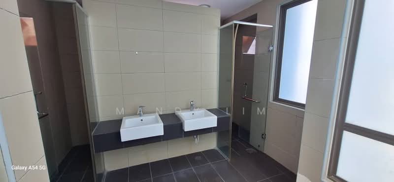 3-storey Terraced House for Rent in Cyberjaya (Selangor) - Mandy Lim - Bathroom - PropertyGuru.com.my