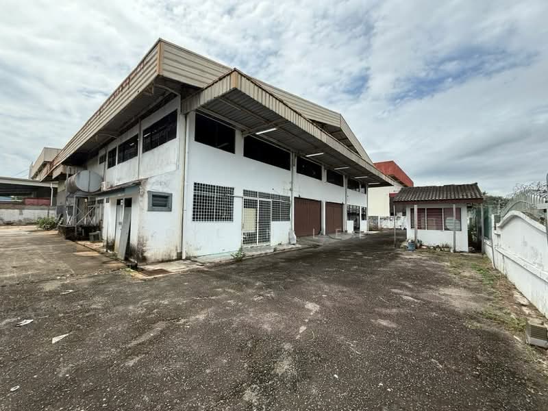 1.5 Storey Industrial Factory Warehouse @ Tmn Industri Makmur Kulim For Sale - 1