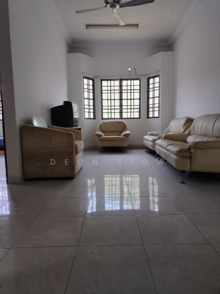 2-storey Terraced House for Sale in Teluk Pulai (Klang) - Deon Siow - Living Room - PropertyGuru.com.my