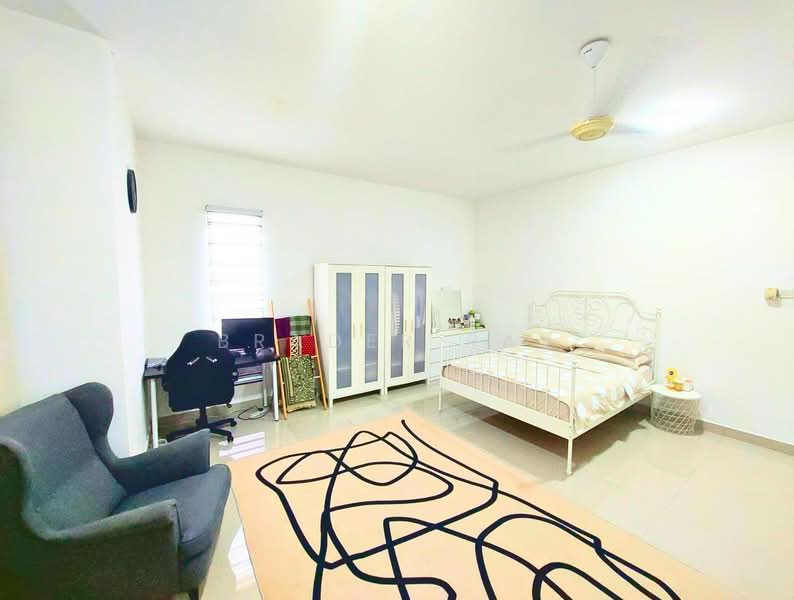 2-storey Terraced House for Sale in Bandar Saujana Putra (Tanjong Duabelas) - Brader Ray - Bedroom - PropertyGuru.com.my