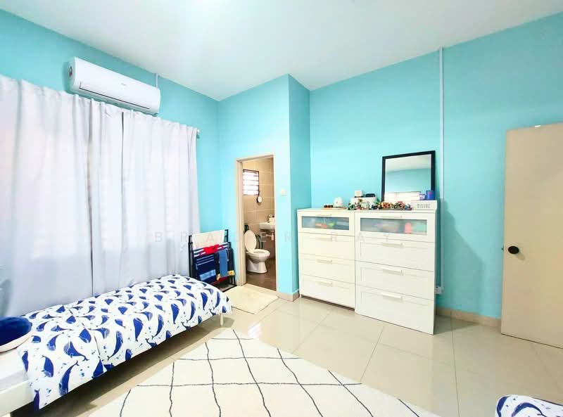 2-storey Terraced House for Sale in Bandar Saujana Putra (Tanjong Duabelas) - Brader Ray - Bedroom - PropertyGuru.com.my