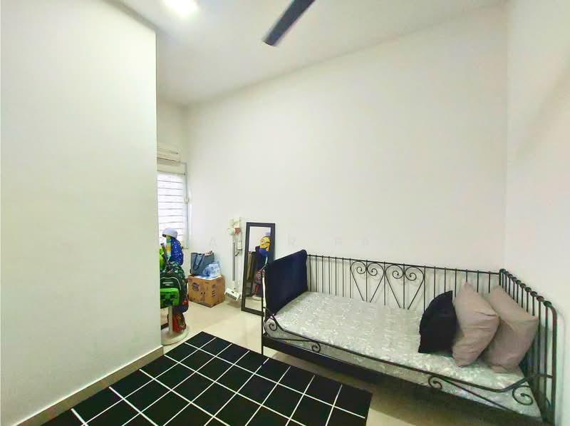 2-storey Terraced House for Sale in Bandar Saujana Putra (Tanjong Duabelas) - Brader Ray - Bedroom - PropertyGuru.com.my