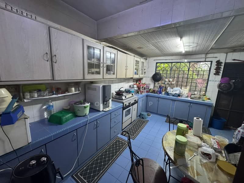 Terraced House for Sale in Rawang (Selangor) - Tom Yip - Kitchen - PropertyGuru.com.my