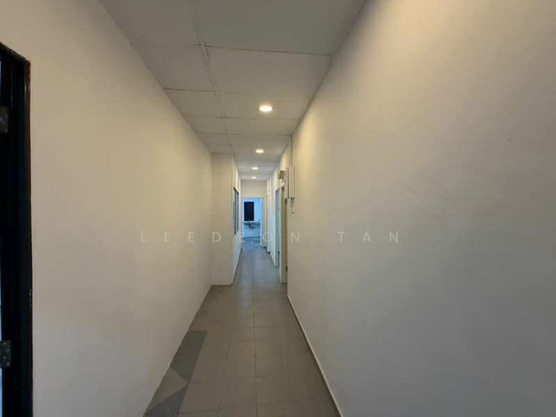 Shop / Office for Rent in Taman Puchong Intan (Puchong) - Leedeon Tan - Corridor - PropertyGuru.com.my