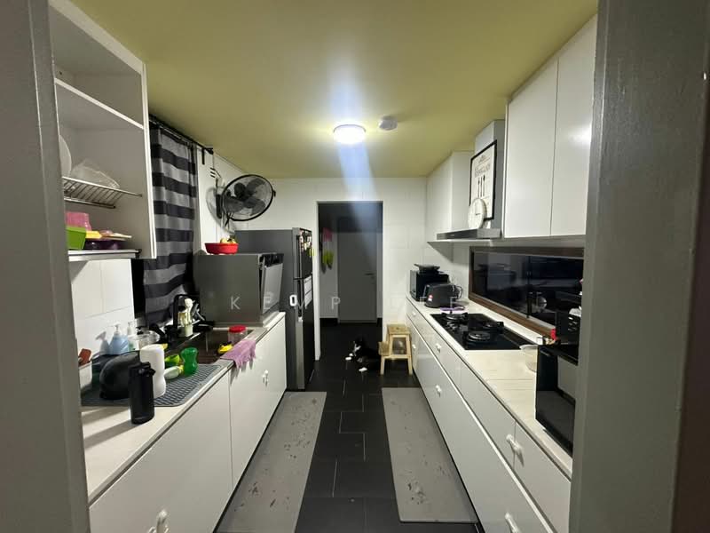 Service Residence for Rent at SqWhere Service Apartments - Kemp Lee - Kitchen - PropertyGuru.com.my