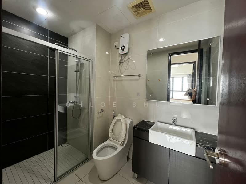 Condominium for Rent at Royal Strand @ Country Garden Danga Bay - Chloe Shum - Bathroom - PropertyGuru.com.my