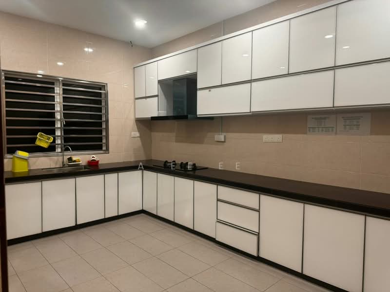 JALAN PERMAI ( GELUGOR ), 2/semi-D for sale , la 3025sf untuk Untuk Dijual - RM 1,590,000, Mac 2026 - Kitchen - PropertyGuru.com.my