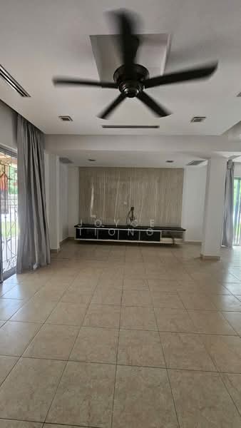 Taman Putra Prima untuk Untuk Dijual - RM 1,280,000, Mac 2026 - Living Room - PropertyGuru.com.my