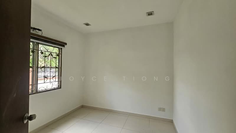 Taman Putra Prima untuk Untuk Dijual - RM 1,280,000, Mac 2026 - Ground floor bedroom - PropertyGuru.com.my