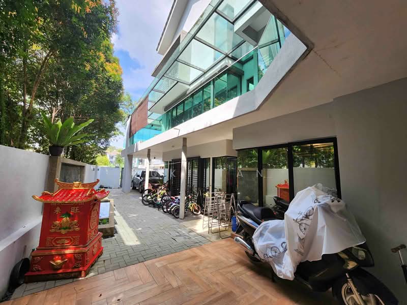 3-storey Terraced House for Sale in Sungai Besi (Kuala Lumpur) - Suki Tan - Exterior - PropertyGuru.com.my