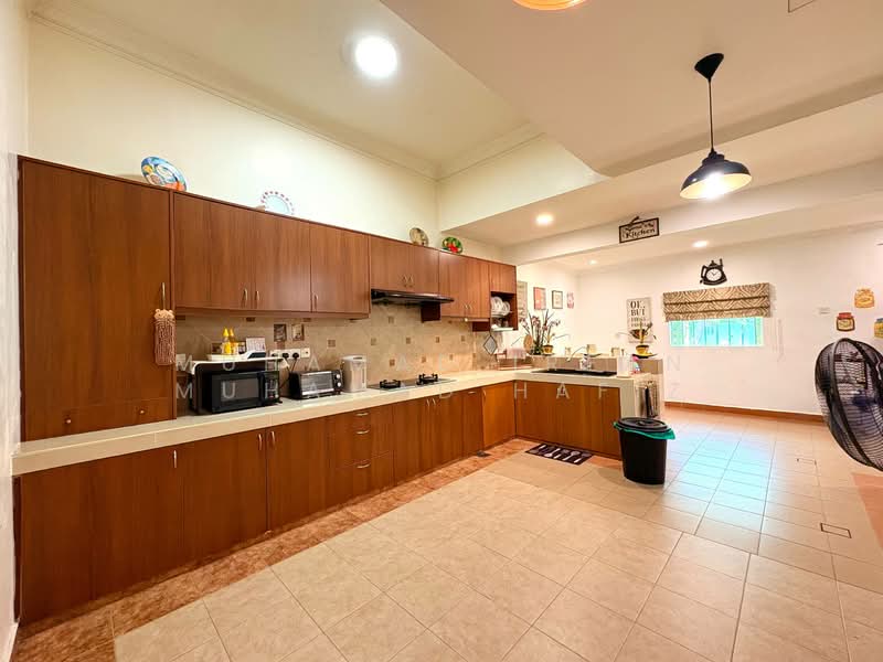 Glenmarie Cove untuk Untuk Dijual - RM 950,000, Mac 2026 - Kitchen - PropertyGuru.com.my