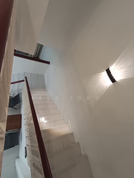 2-storey Terraced House for Sale in Bandar Saujana Putra (Tanjong Duabelas) - Alex Tong - Corridor - PropertyGuru.com.my
