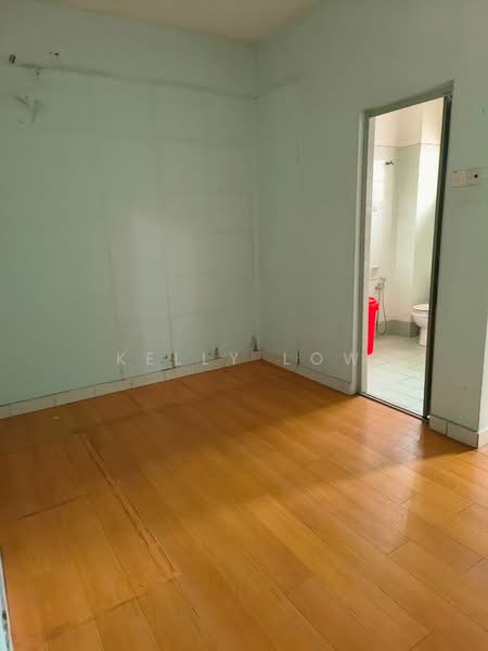 2-storey Terraced House for Sale in TAMAN PUCHONG UTAMA (Puchong) - Kelly Low - Interior - PropertyGuru.com.my