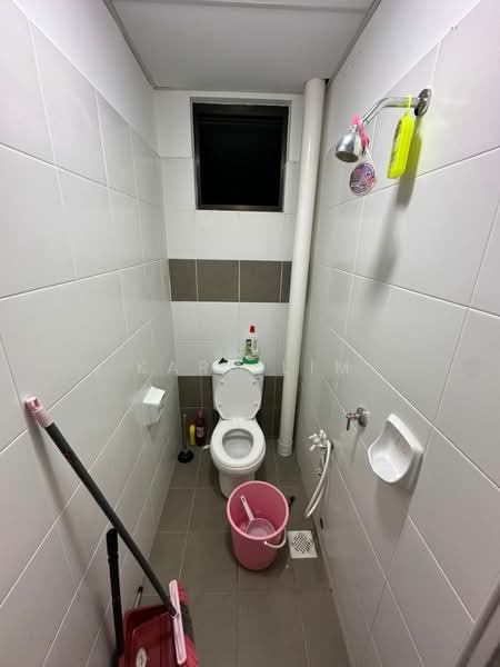 Shop for Rent in Taman Dato Onn (Johor Bahru) - Karl Lim - Bathroom - PropertyGuru.com.my