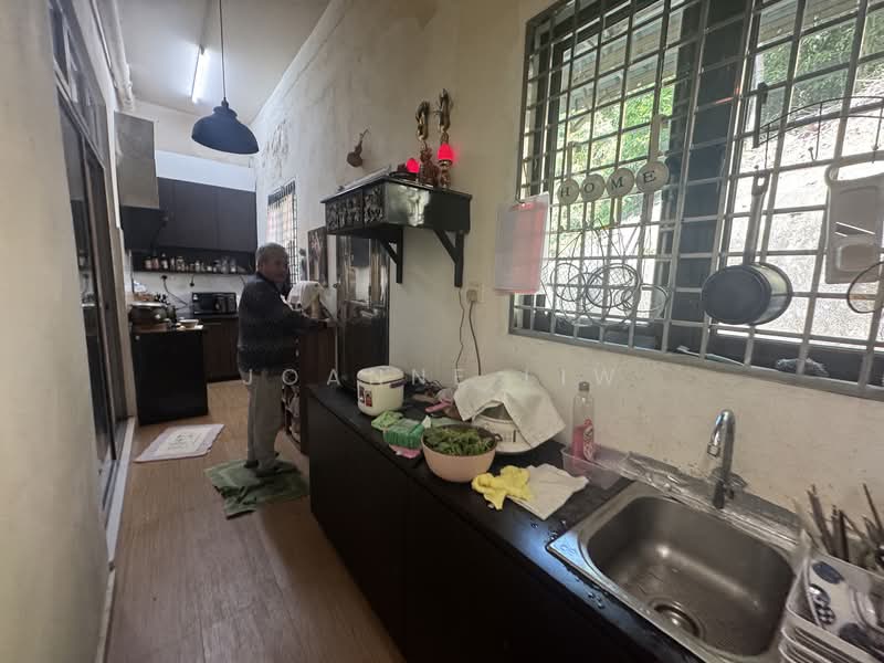 Casa Lagenda Mutiara Housing untuk Untuk Dijual - RM 1,800,000, Mac 2026 - Kitchen - PropertyGuru.com.my