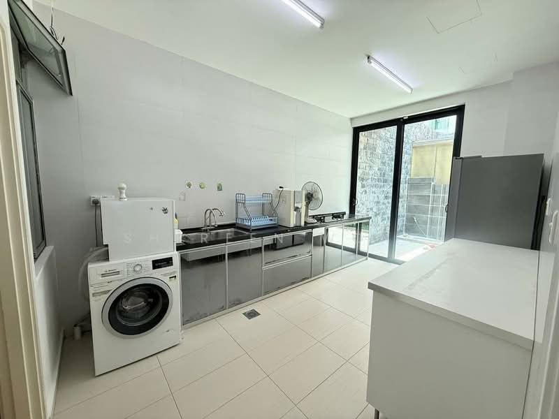 Taman Gaya untuk Untuk Disewa - RM 5,300 /bulan, Mac 2026 - Kitchen - PropertyGuru.com.my