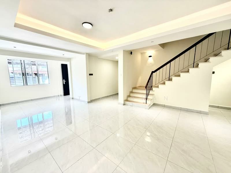 Perma Perma Permas untuk Untuk Dijual - RM 758,000, Mac 2026 - Living Room - PropertyGuru.com.my