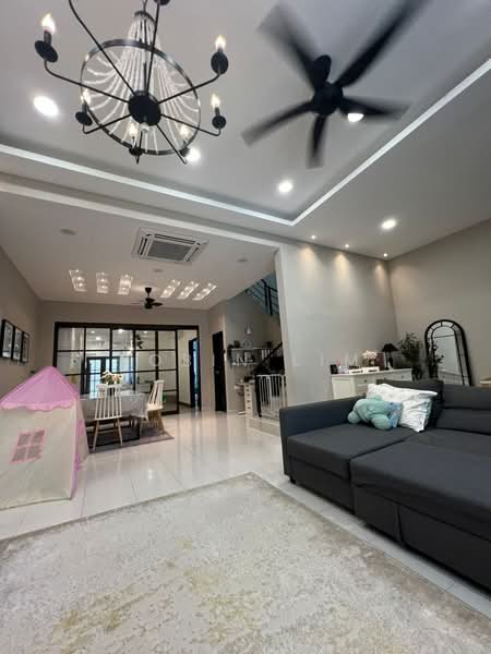 2-storey Terraced House for Sale in Kangkar Pulai (Skudai) - Robin Lim - Living Room - PropertyGuru.com.my