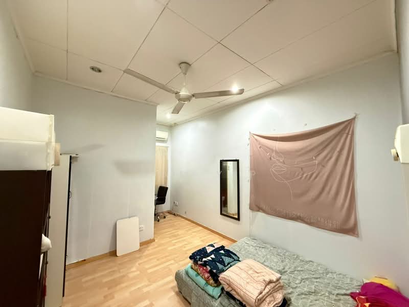 Rumah Teres 2 Tingkat untuk Dijual di U5,Taman Subang Murni (Shah Alam) - Tom Yip - Bedroom - PropertyGuru.com.my