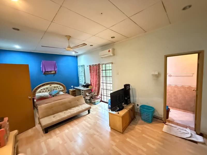 Rumah Teres 2 Tingkat untuk Dijual di U5,Taman Subang Murni (Shah Alam) - Tom Yip - Bedroom - PropertyGuru.com.my