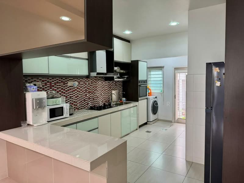 Townhouse for Sale in 16 Sierra (Puchong) - Jeanne Hor - Kitchen - PropertyGuru.com.my